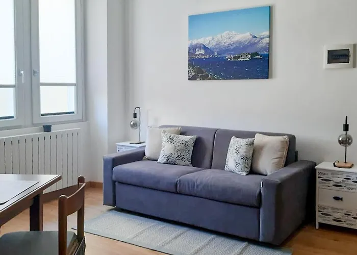 La Strecia Lägenhet Stresa